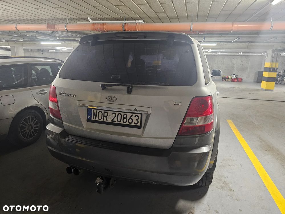 Kia Sorento 3.5 V6 - 4