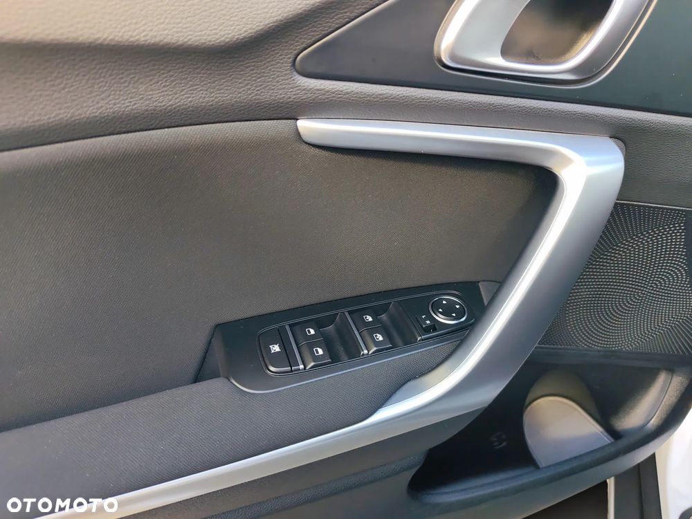 Kia XCeed 1.4 T-GDI M DCT - 10