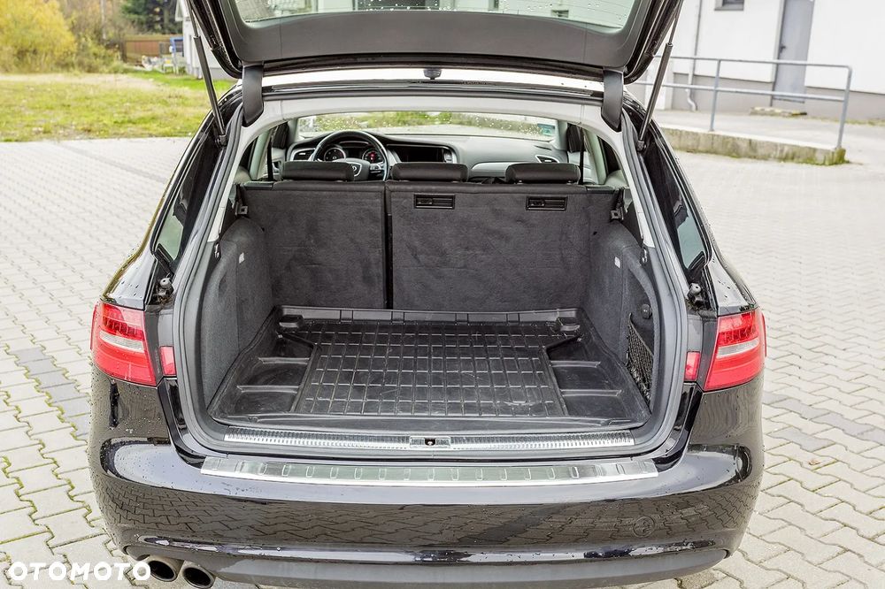Audi A4 Avant 2.0 TDI Quattro - 23