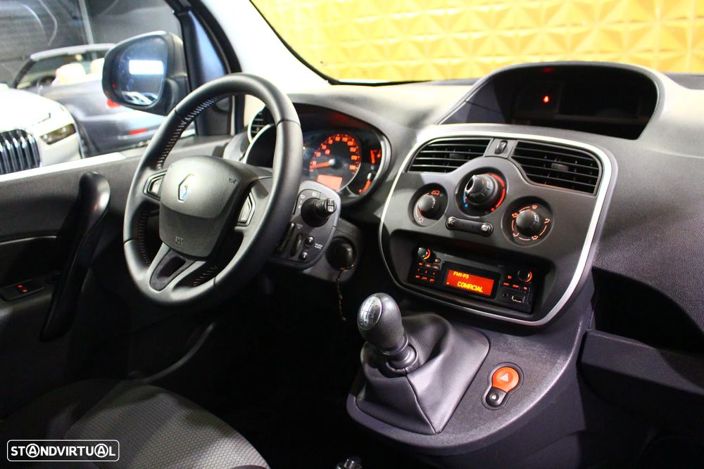 Renault KANGOO IVA DEDUTIVEL - 11