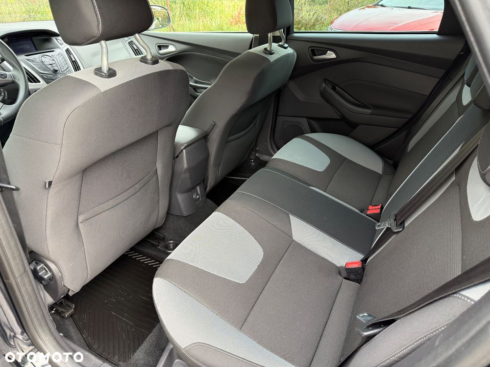 Ford Focus 1.6 Ti-VCT Champions Edition - 10