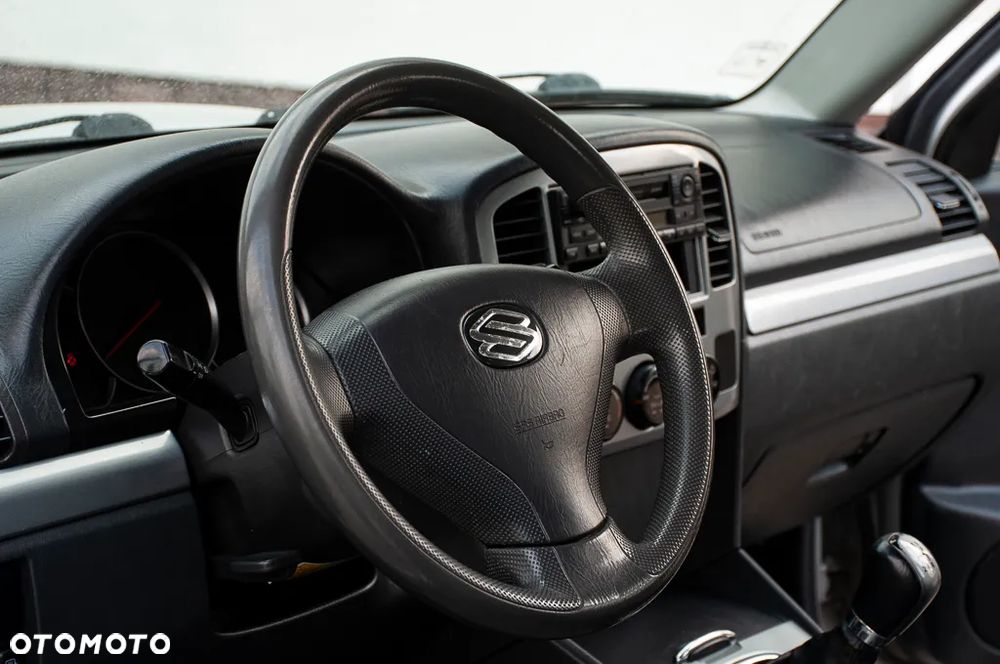Suzuki Grand Vitara - 23
