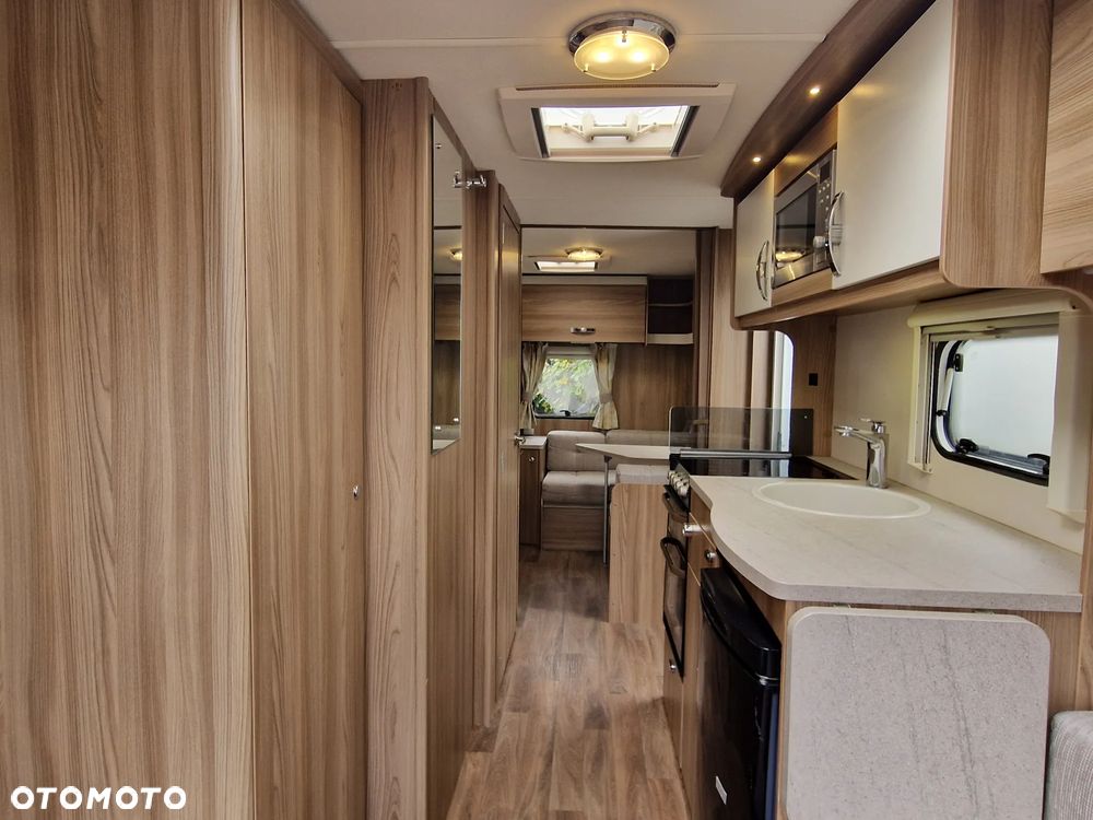 SWIFT Charisma 565 SE LUX - 7