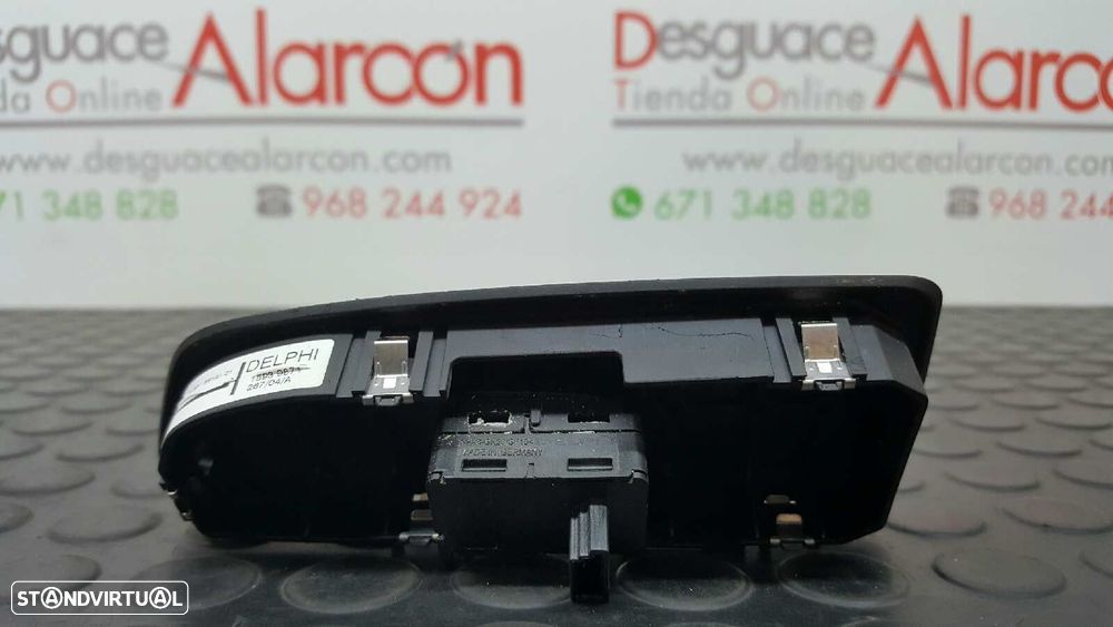 COMANDO DO ELEVADOR FRENTE DIREITO BMW SERIE 1 BERLINA (E81/E87) 120D - 8