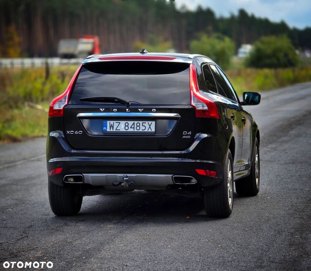 Volvo XC 60 D4 AWD Momentum - 8