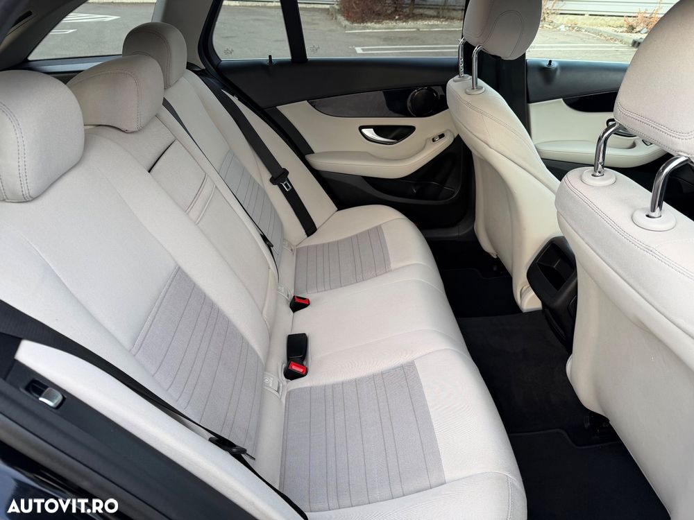 Mercedes-Benz C - 13