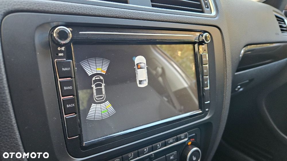 Volkswagen Jetta 1.4 TSI Trendline - 28