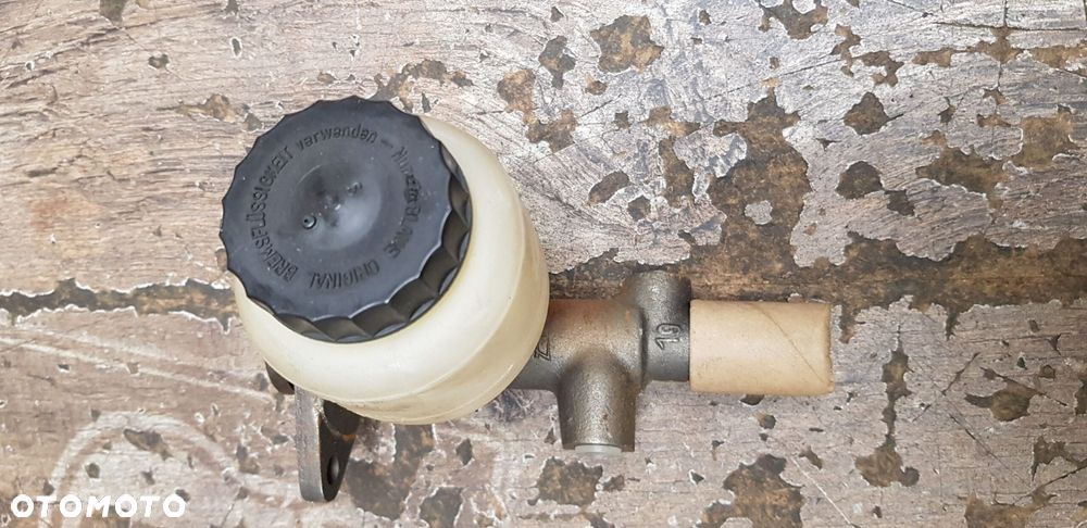 Pompa hamulcowa + zbiorniczek - 5
