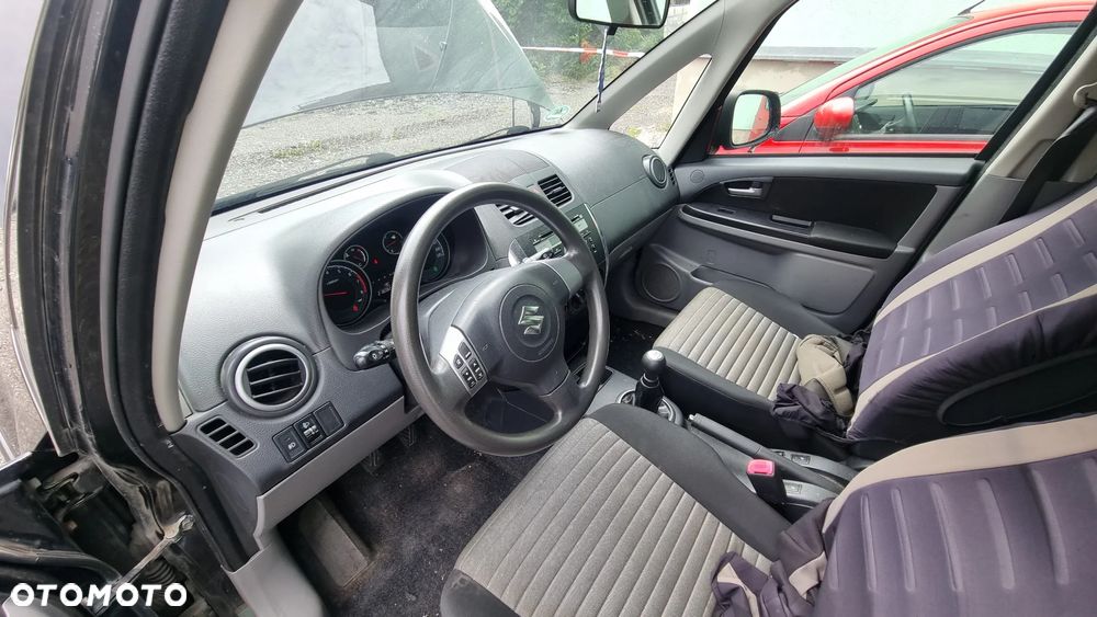 Suzuki SX4 1.6 VVT 4x4 Club - 9