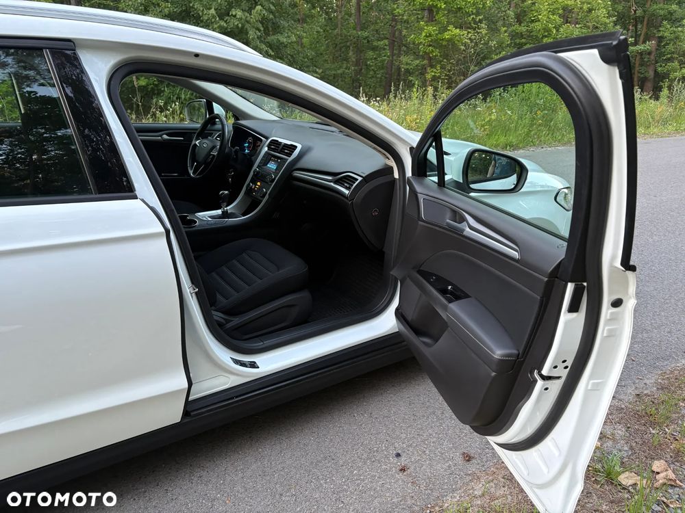 Ford Mondeo - 13
