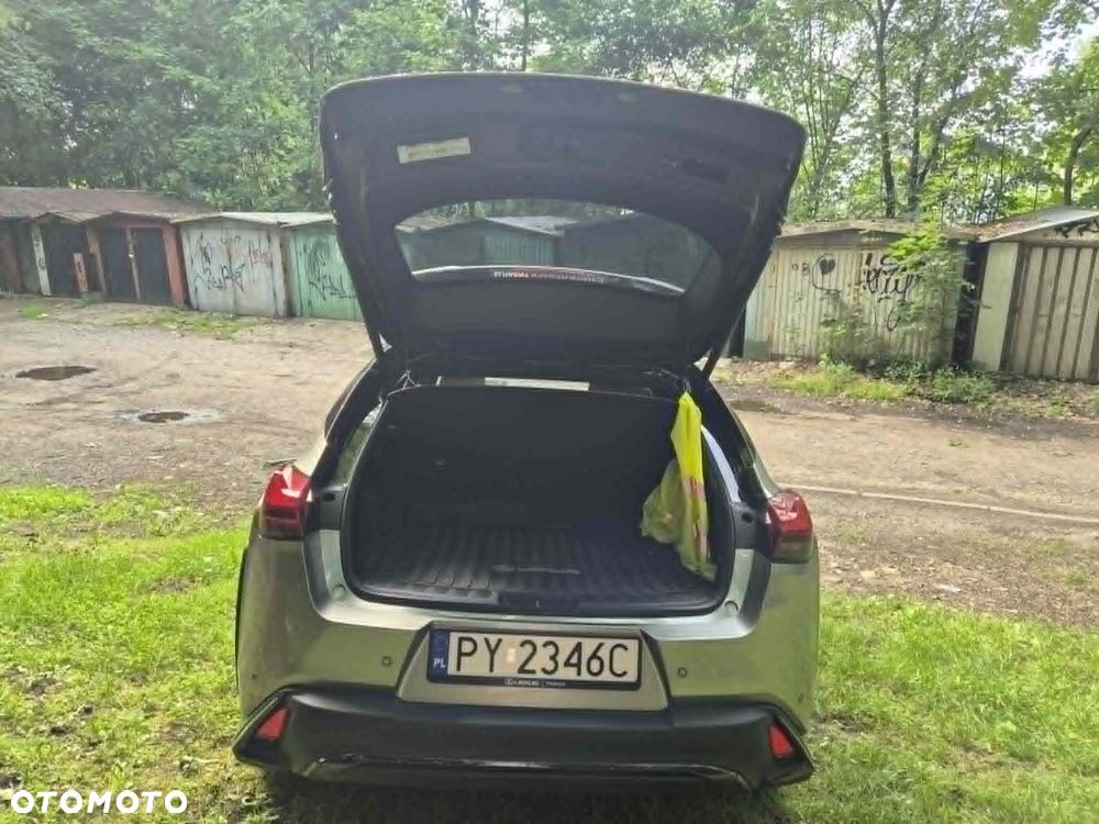 Lexus UX - 11