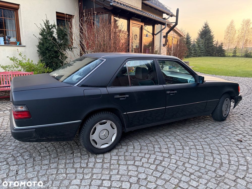 Mercedes-Benz W124 (1984-1993) - 4