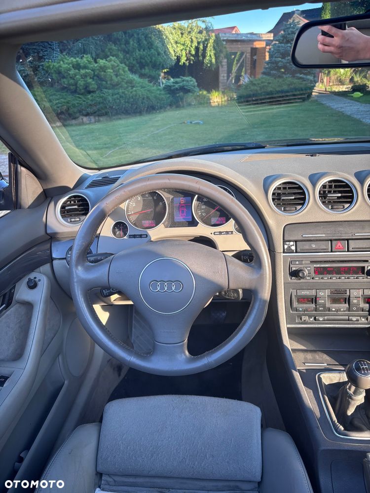 Audi A4 Cabrio 2.4 - 18