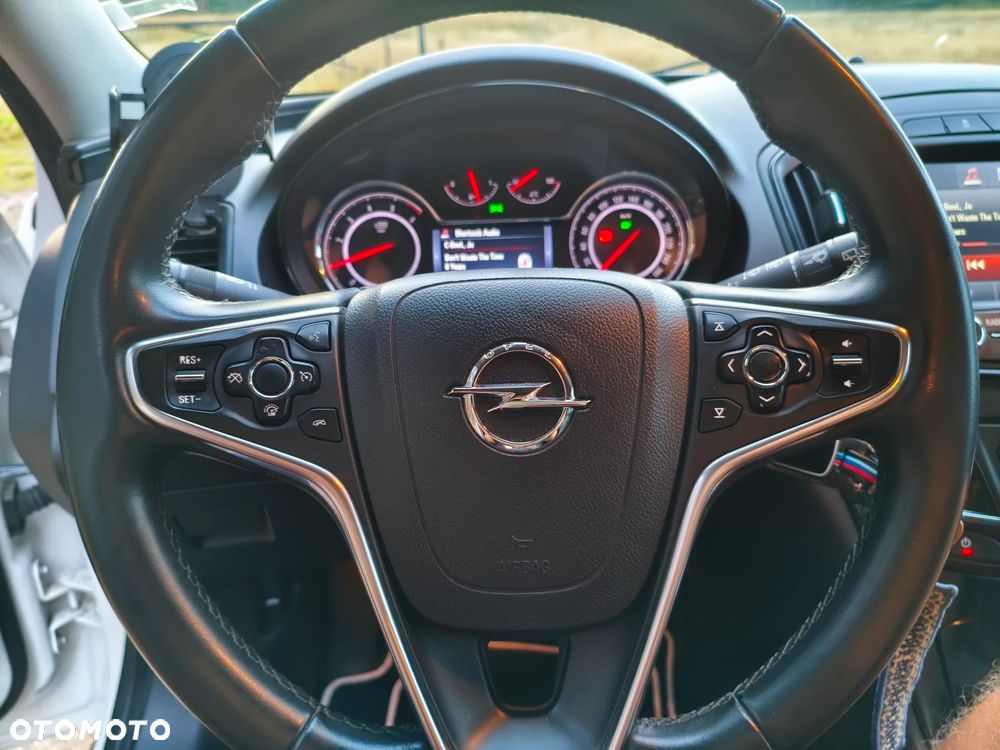 Opel Insignia 2.0 CDTI - 22