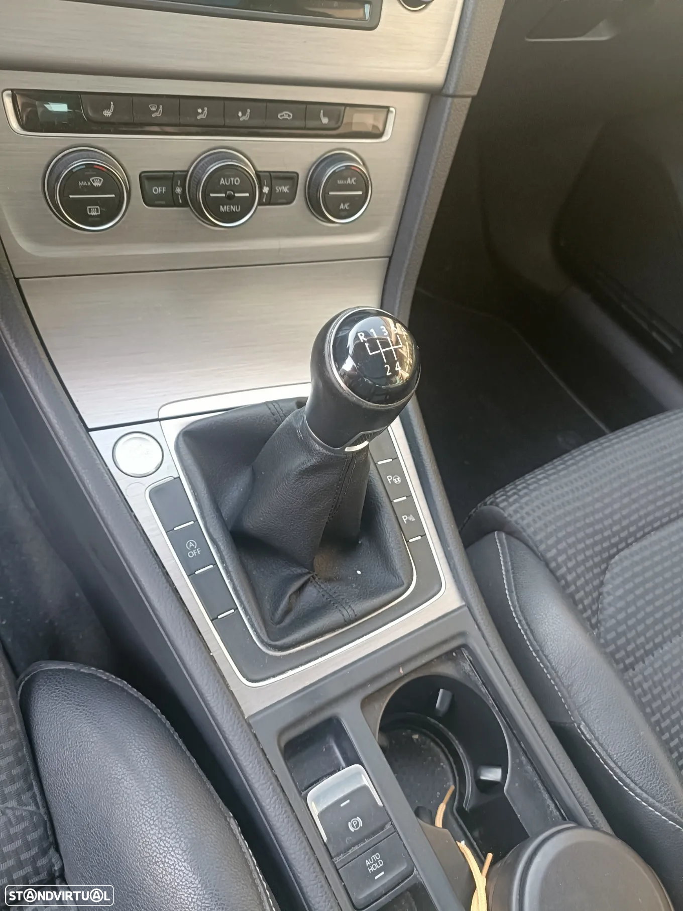 VW Golf Variant 1.6 TDi Sportline - 14