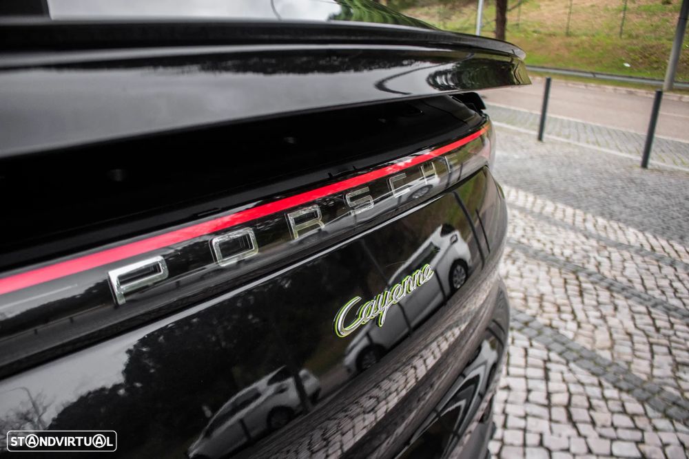 Porsche Cayenne Coupé E-Hybrid - 11