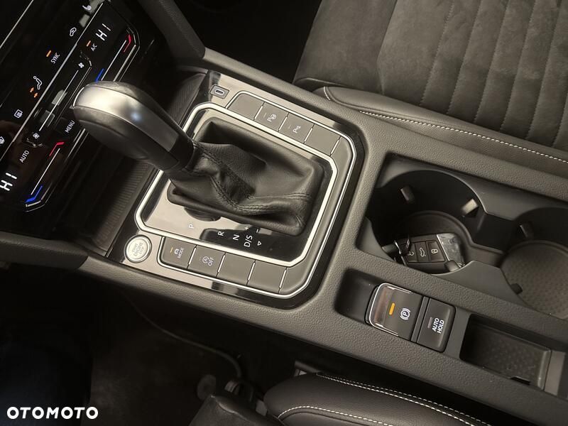 Volkswagen Passat 1.5 TSI EVO Elegance DSG - 18