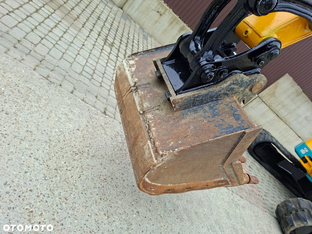 Yanmar vio70 - 6