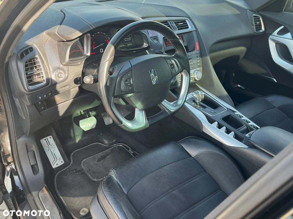 Citroën DS5 e-HDi 110 EGS6 Chic - 3