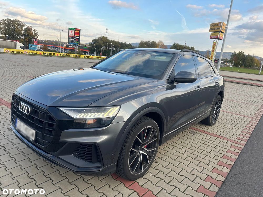 Audi Q8 - 12