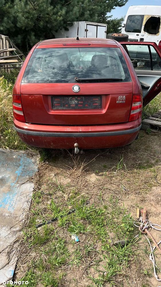 Części Skoda Fabia  5-drzwi kombi - 2