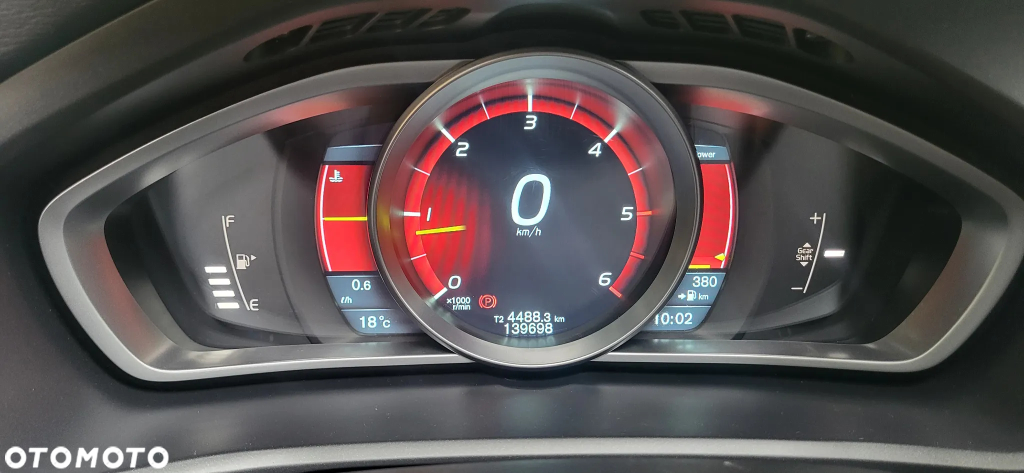 Volvo V40 D3 Momentum - 23