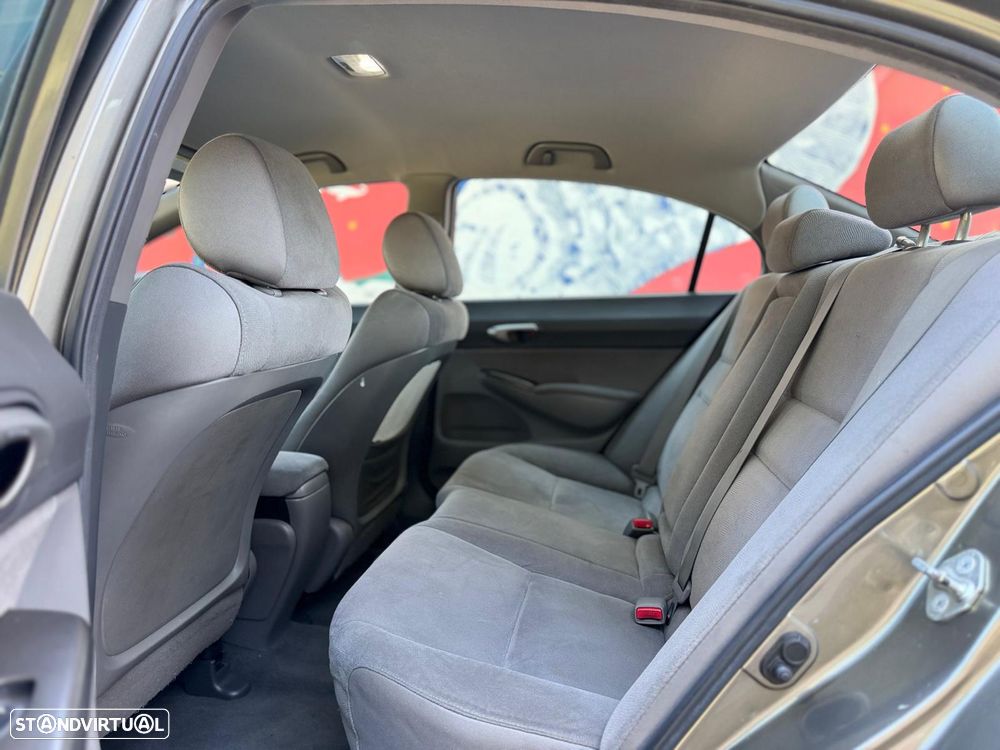 Honda Civic 1.3 DSI i-VTEC Hybrid Elegance - 16