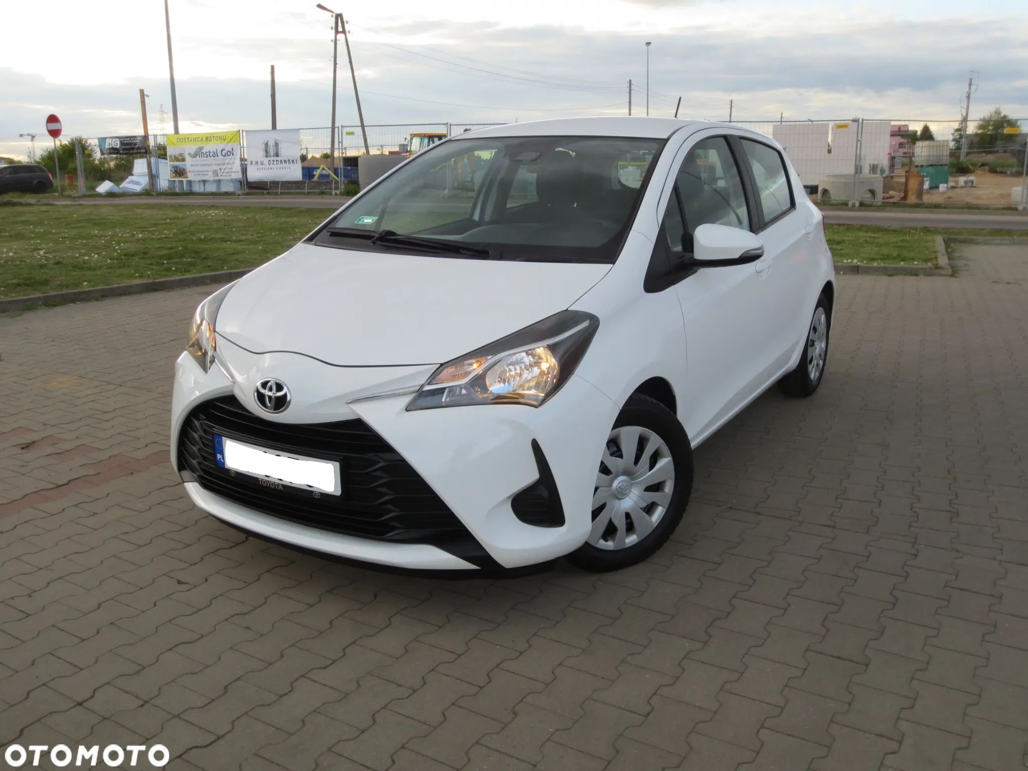 Toyota Yaris - 1