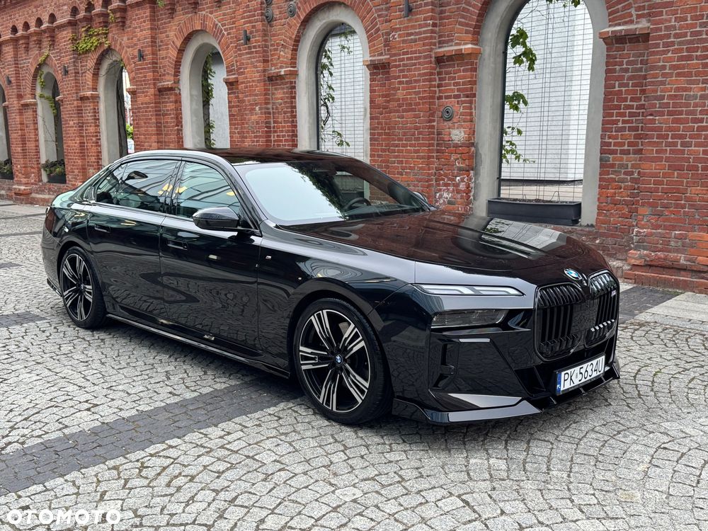 BMW Seria 7 740i - 4