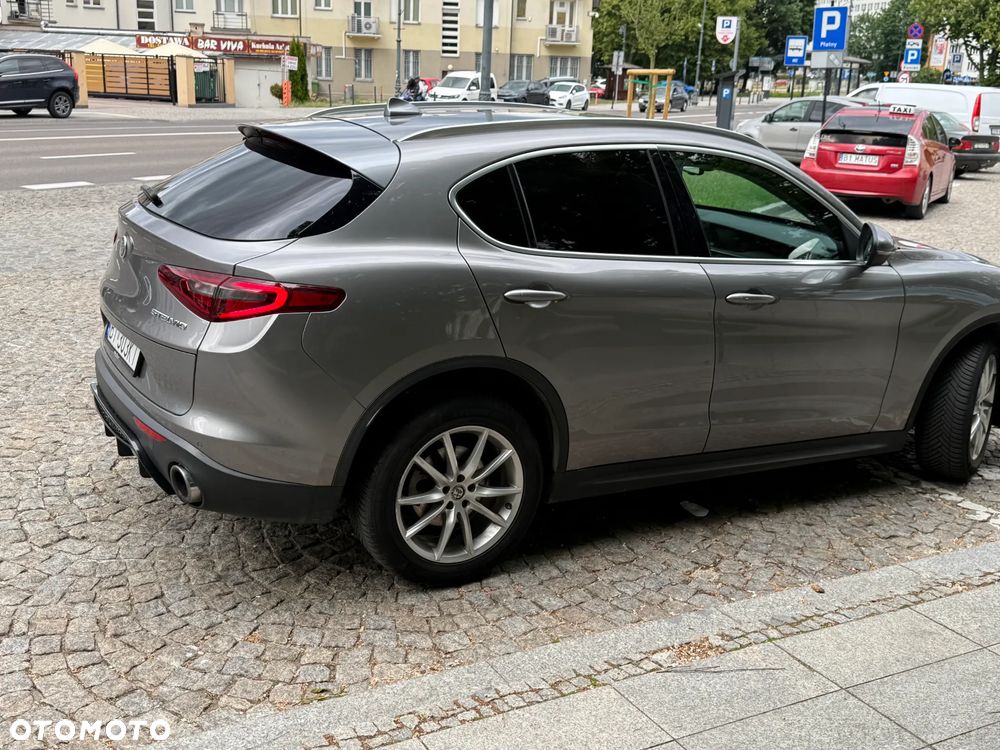 Alfa Romeo Stelvio - 6