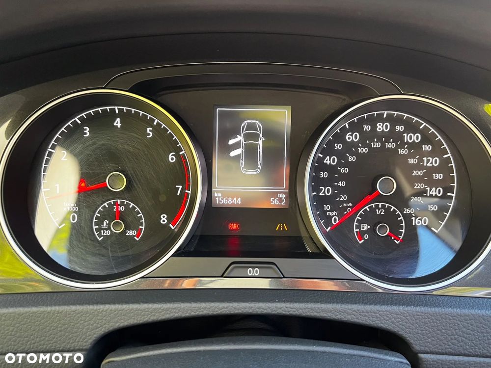 Volkswagen Golf - 11