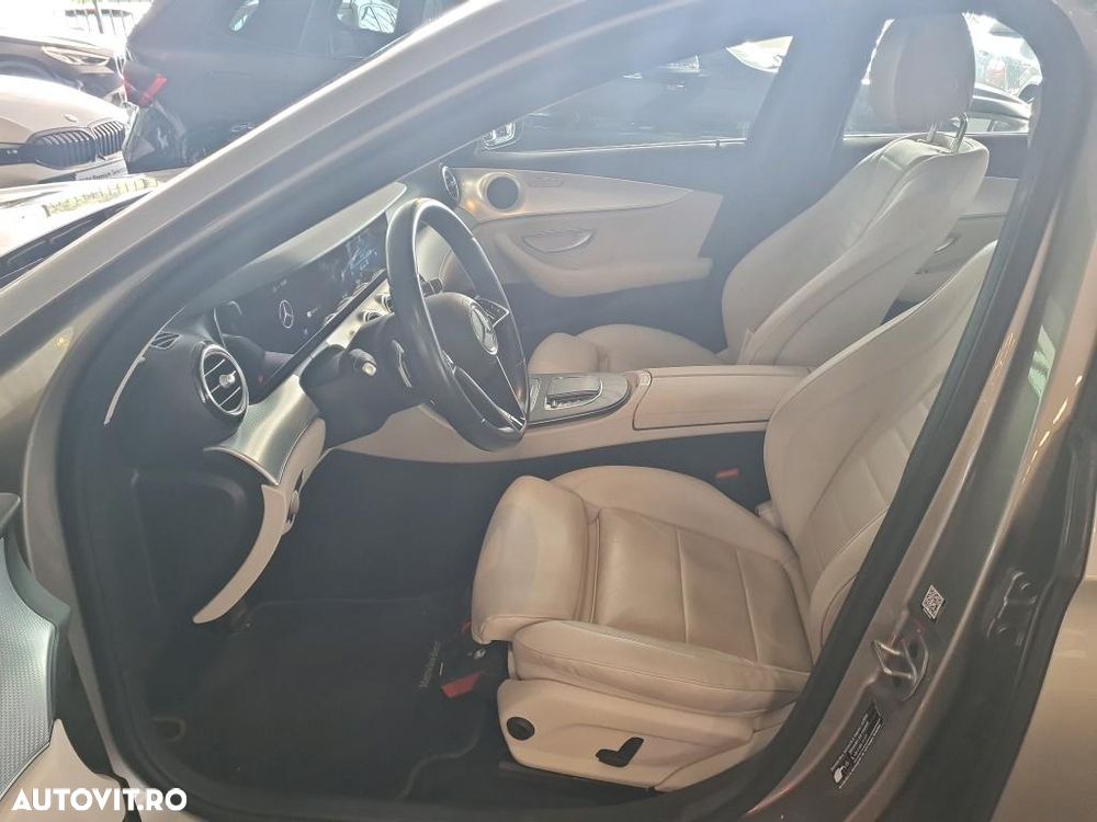 Mercedes-Benz E 300 9G-TRONIC Exclusive - 6