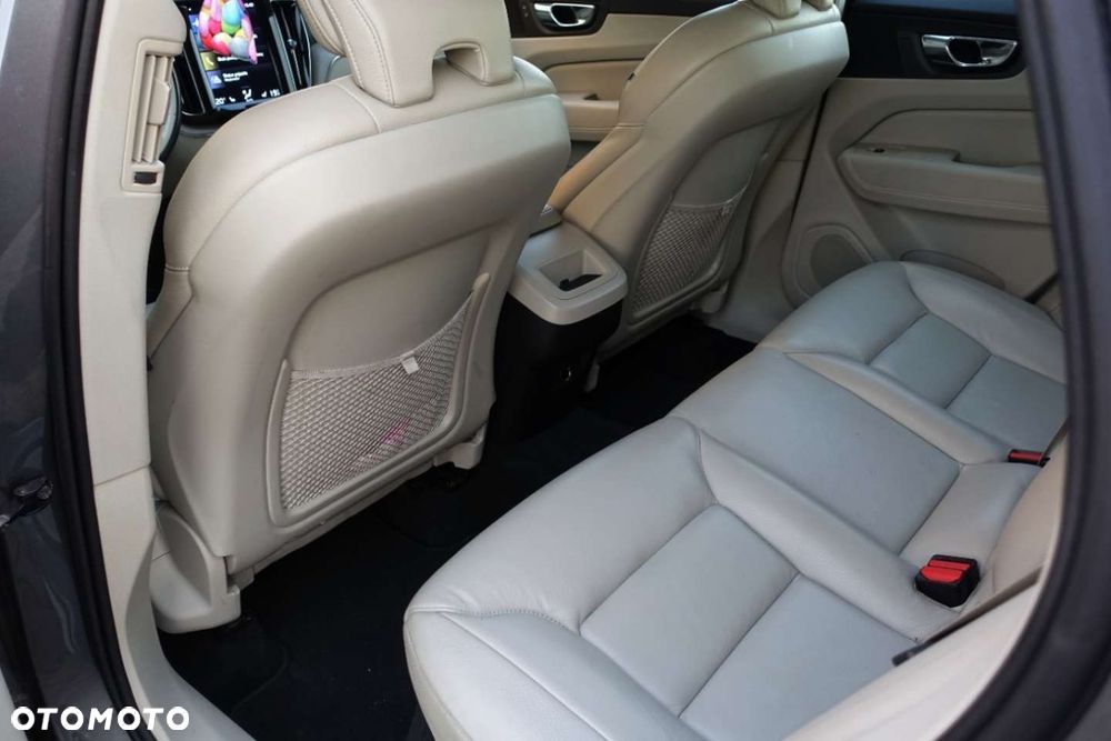 Volvo XC 60 - 7