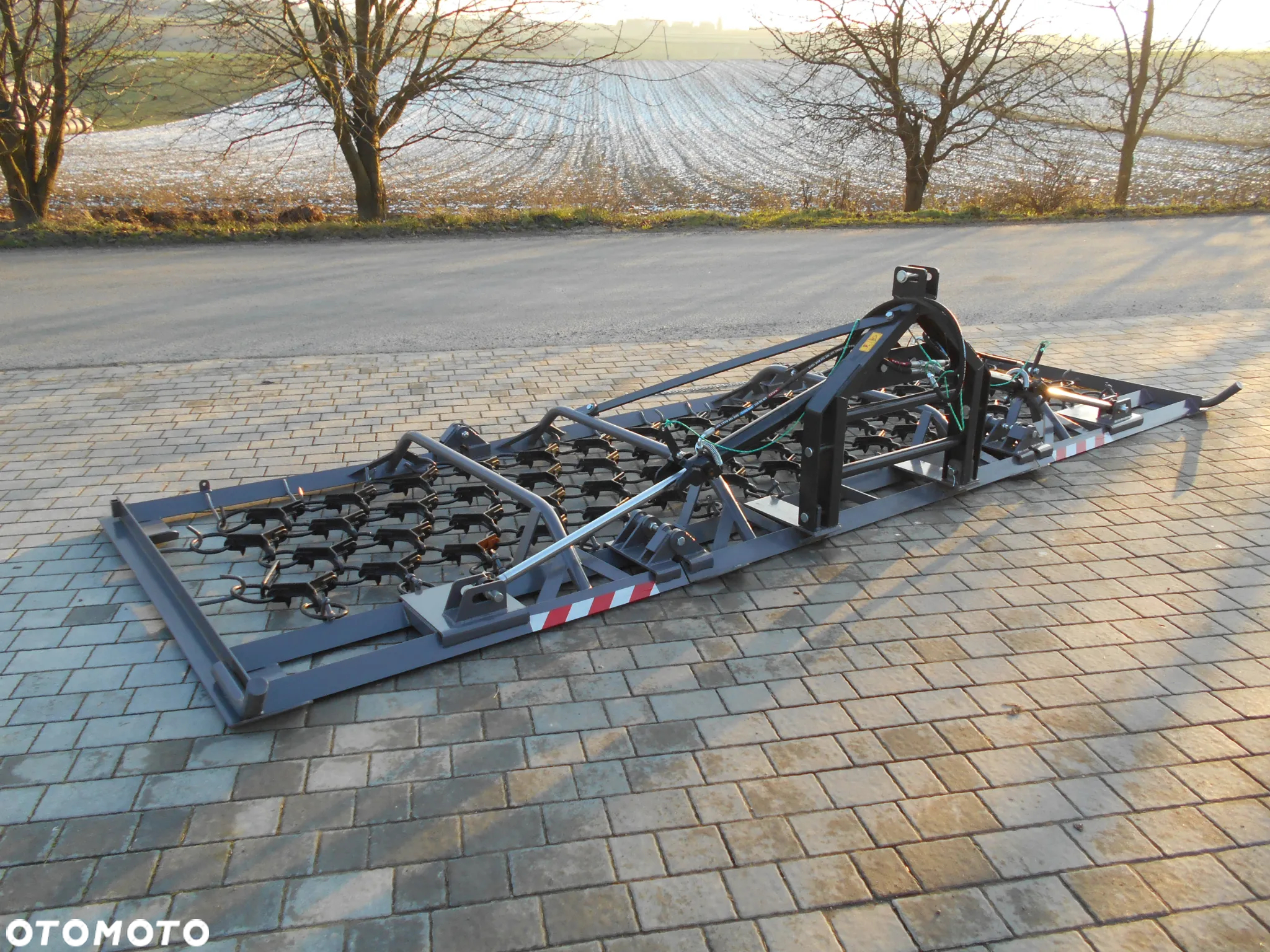 HYDRAULICZNA włóka polowo-łąkowa brona/agregat 2-siłowniki - ślizgi - 13