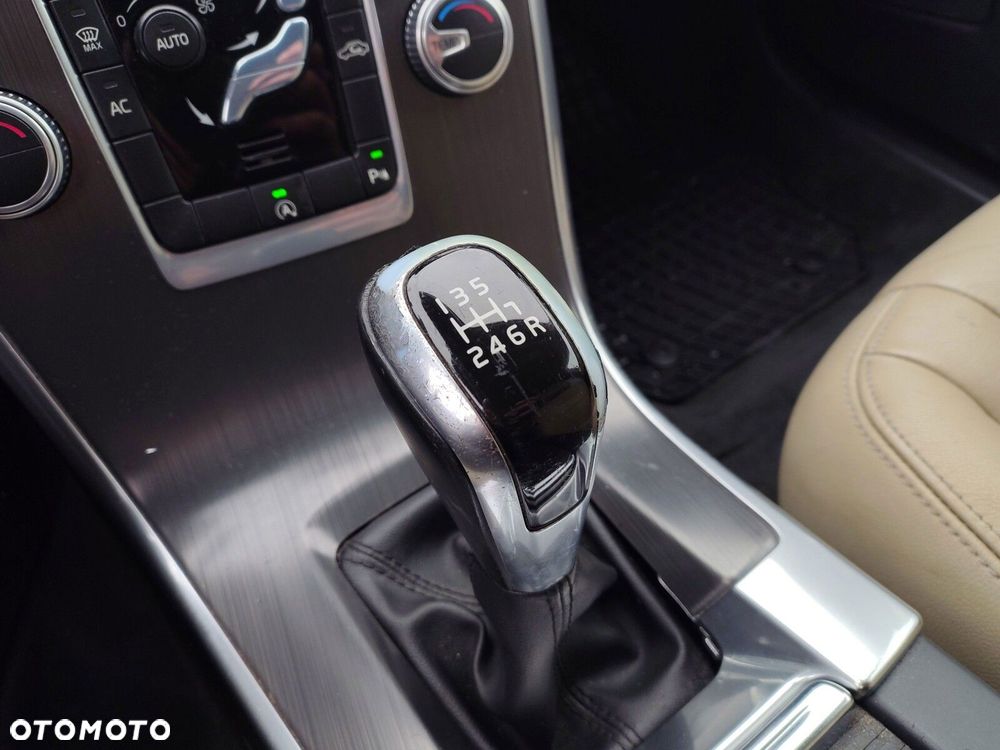 Volvo XC 60 - 23