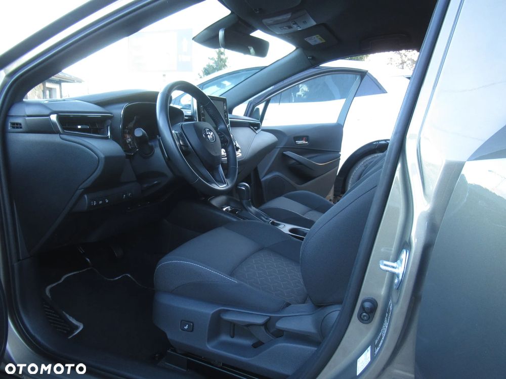 Toyota Corolla 2.0 Hybrid Comfort - 6