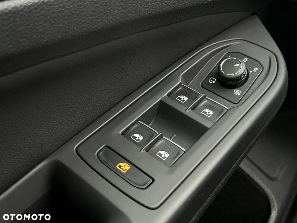 Volkswagen Golf - 14