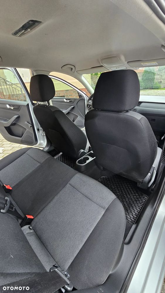 Skoda RAPID - 6