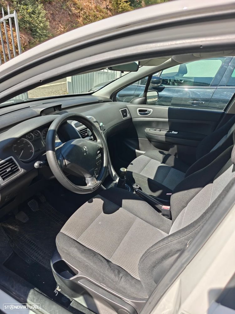 Peugeot 307 2.0 HDi 110 XS Premium - 6