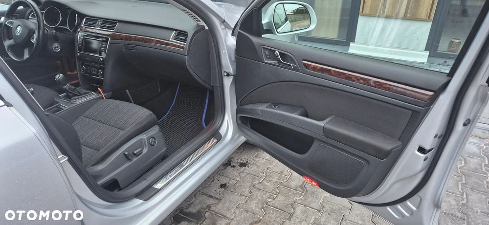 Skoda Superb 2.0 TDI Elegance - 5