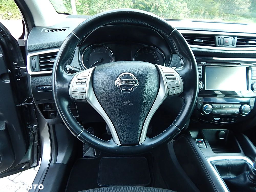 Nissan Qashqai 1.2 DIG-T N-Vision EU6 - 15