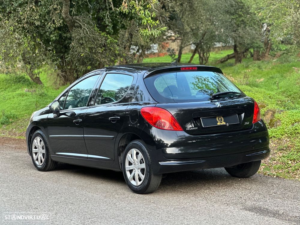 Peugeot 207 1.4 16V Trendy - 5