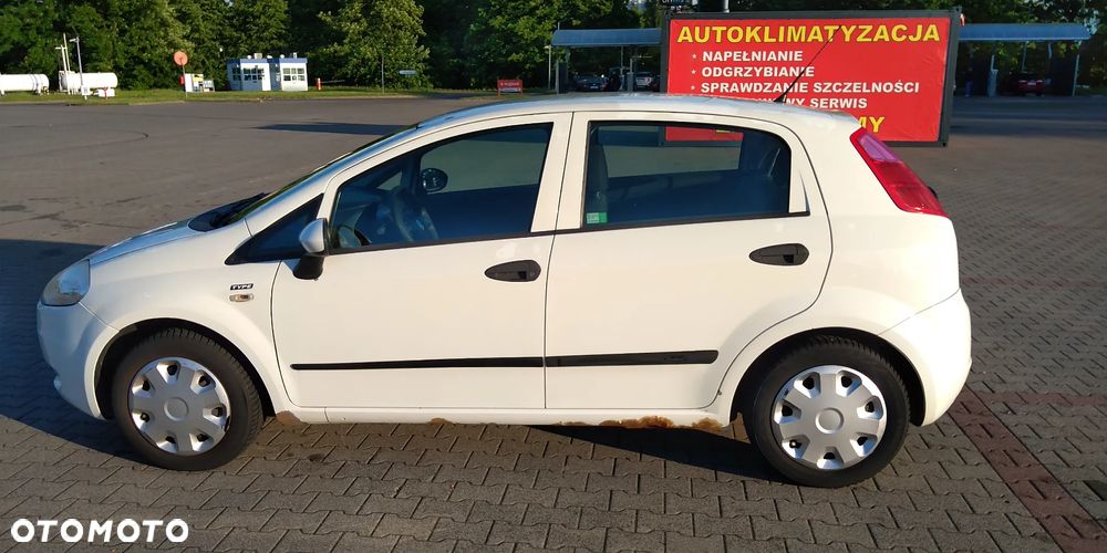 Fiat Grande Punto - 12