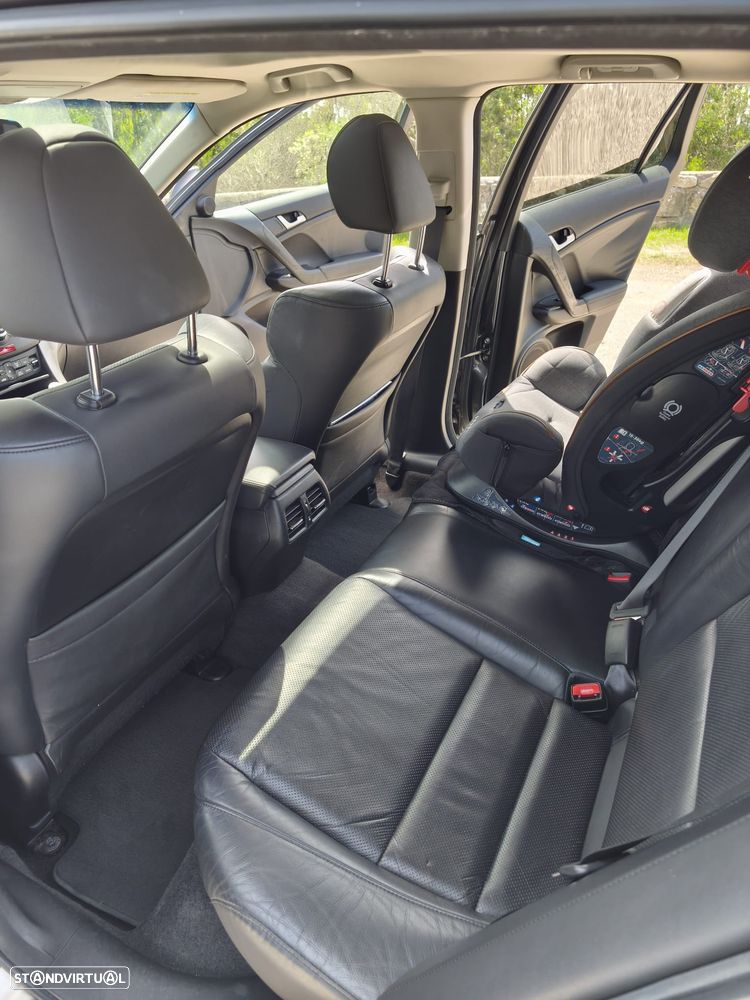 Honda Accord Tourer 2.2 i-DTEC Executive - 17