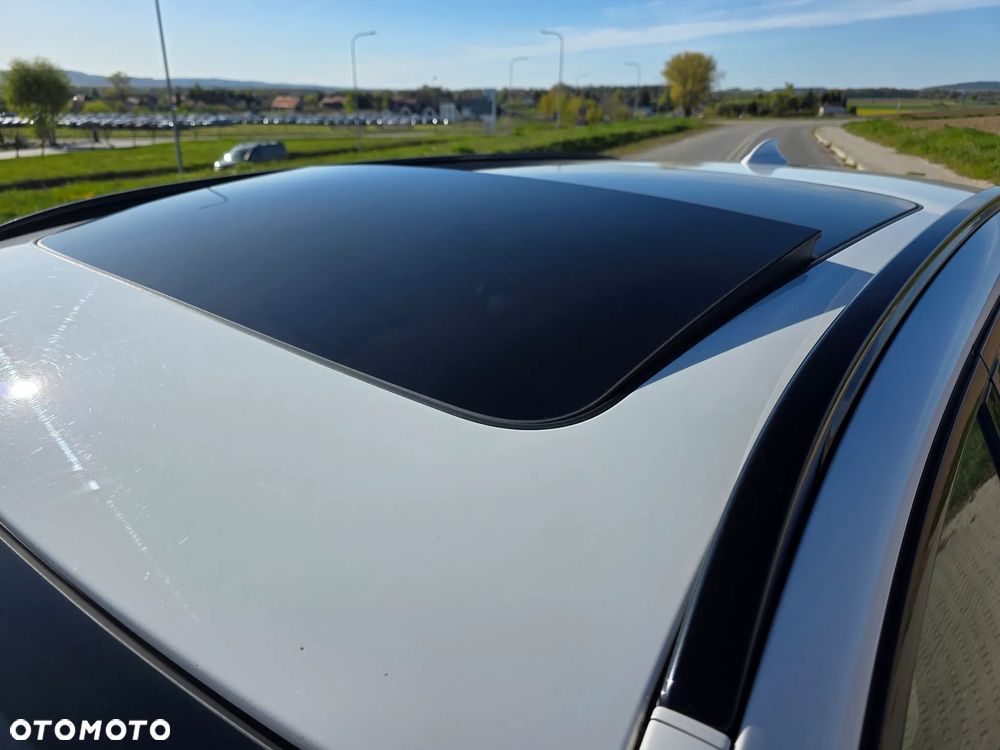 BMW Seria 5 520d xDrive M Sport Edition - 13