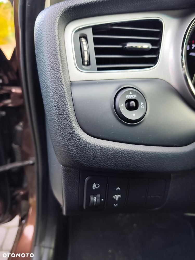 Kia Ceed - 16