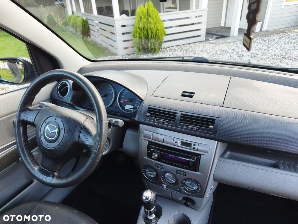 Mazda 2 - 6