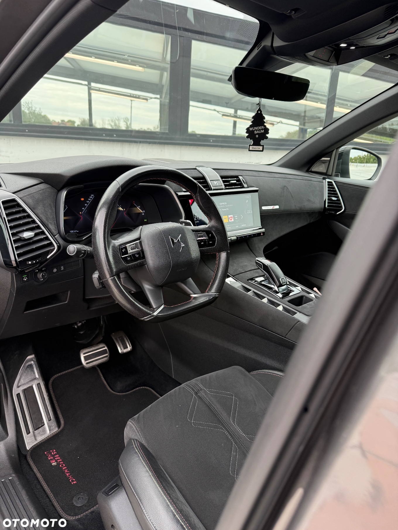 DS Automobiles DS 7 Crossback 1.6 PureTech Performance Line + - 27