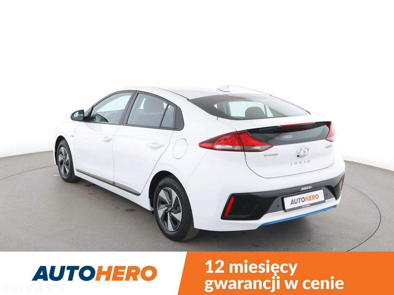Hyundai IONIQ - 4