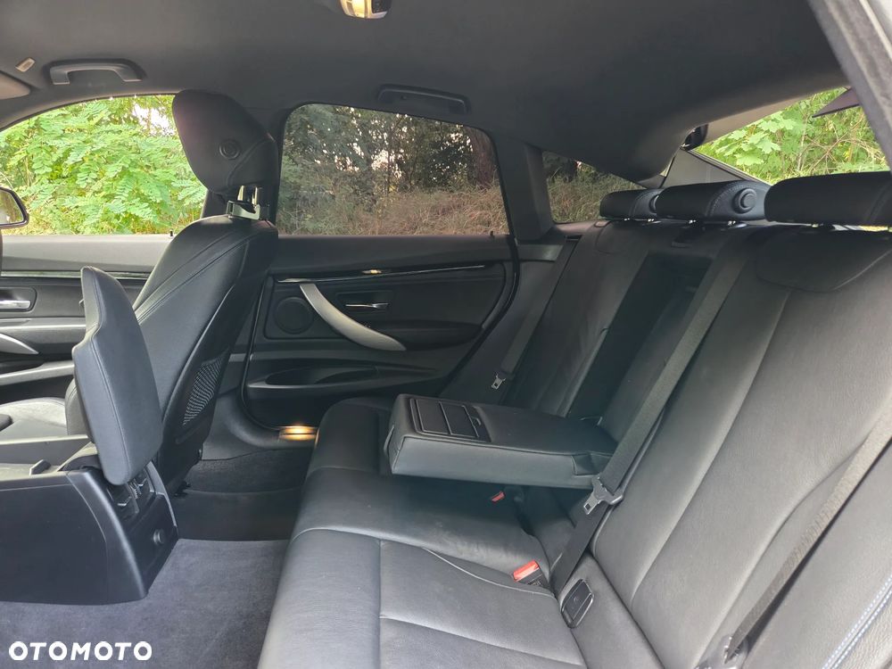 BMW Seria 3 320i GPF xDrive M Sport - 18